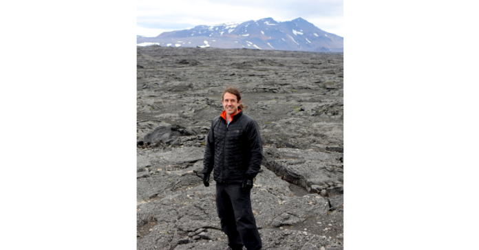 HKU Earth Science scholar Dr Joseph Michalski becomes the first non-Chinese recipient of Xplorer Prize